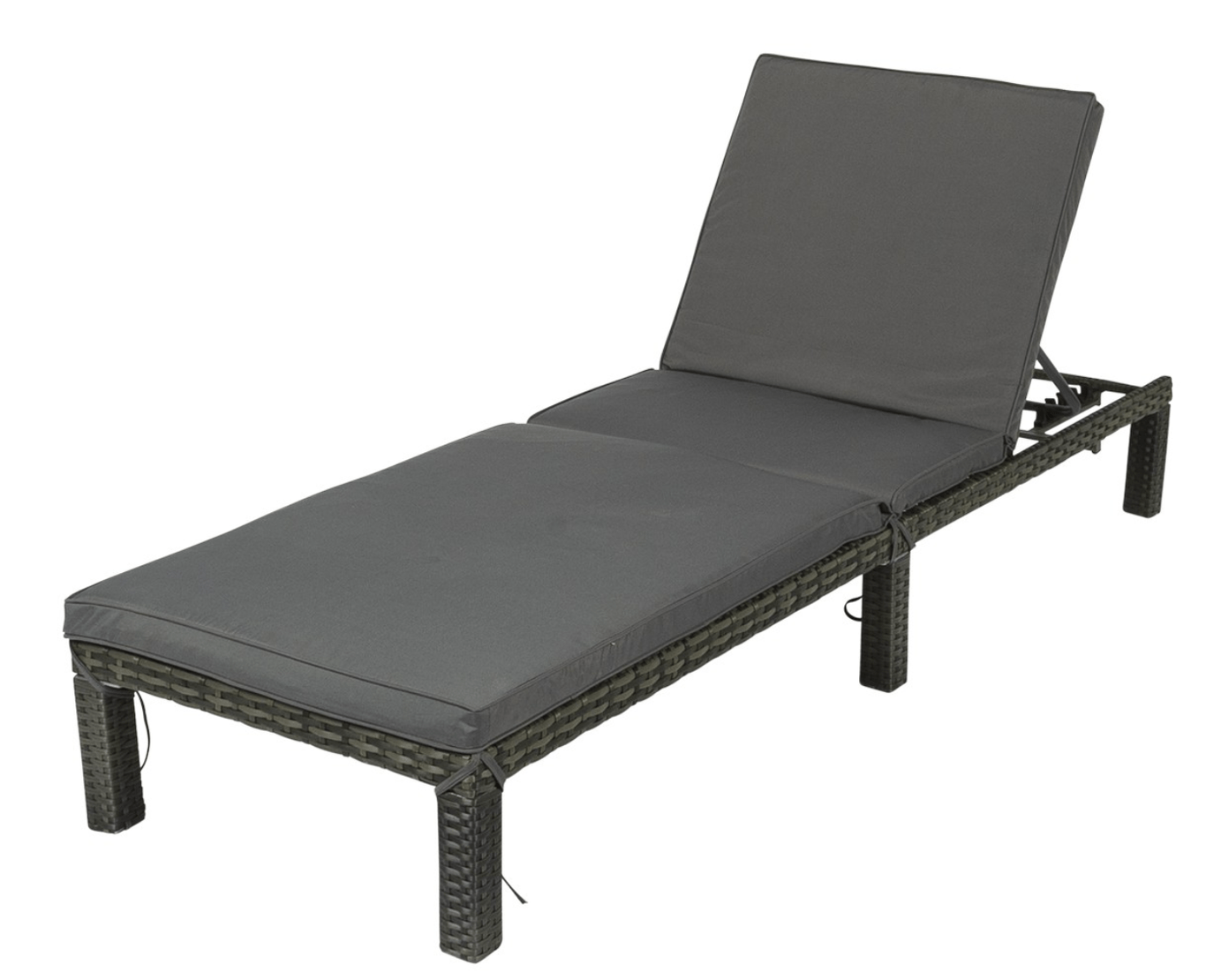 There's up to £580 off garden furniture at Robert Dyas right now Real