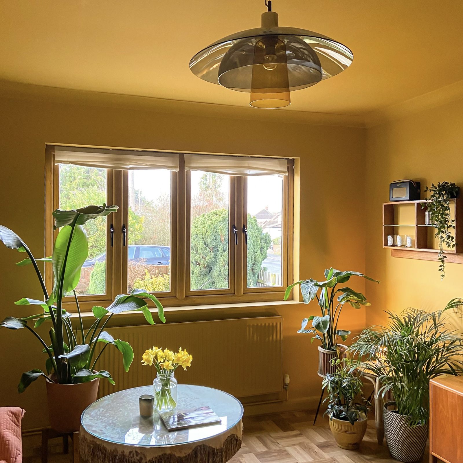 How to make a small living room look bigger Livingetc