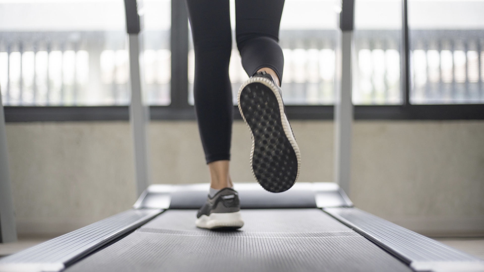 How can I make treadmill running less boring? Advnture