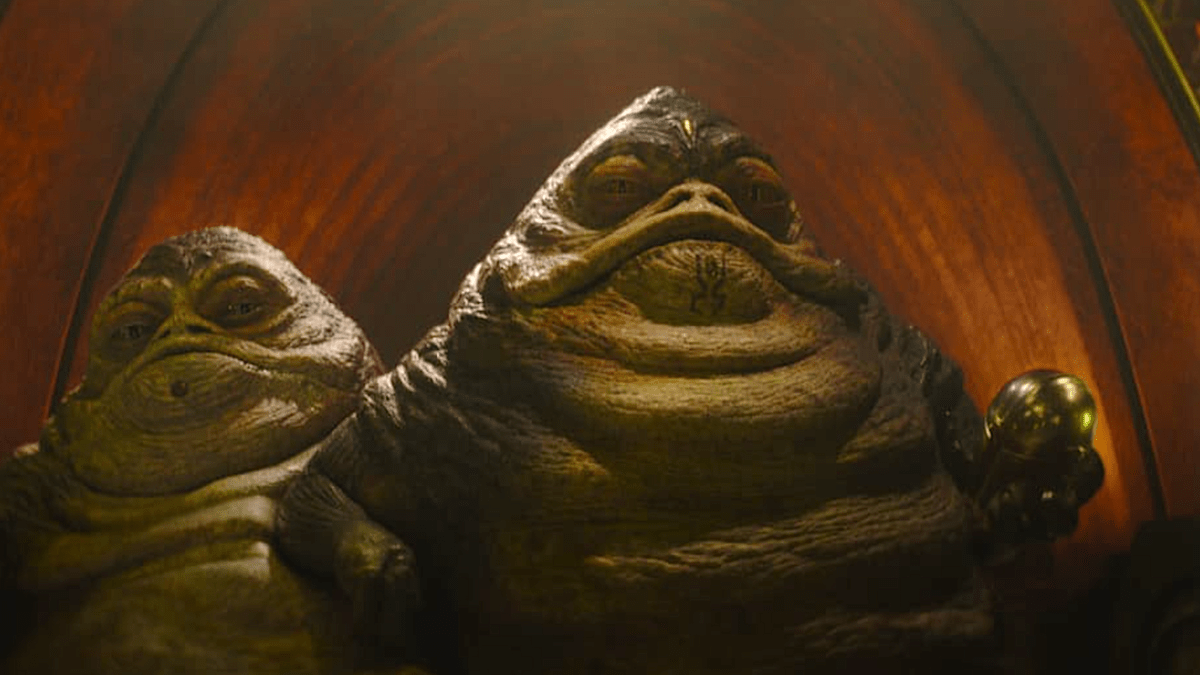 dos enormes babosas alienígenas de una película de ciencia ficción