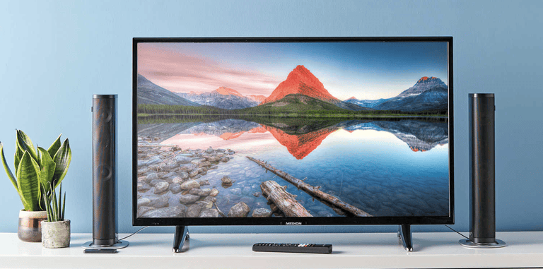 Attention! Aldi is selling a HD Smart TV for just £199.99 Real Homes