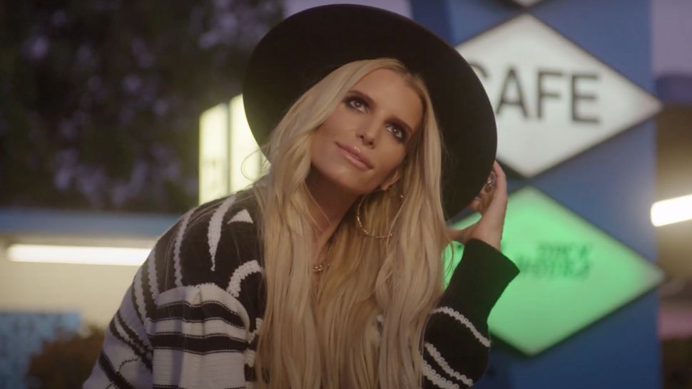 Why Jessica Simpson Likes To Leave Hollywood For Nashville From Time To