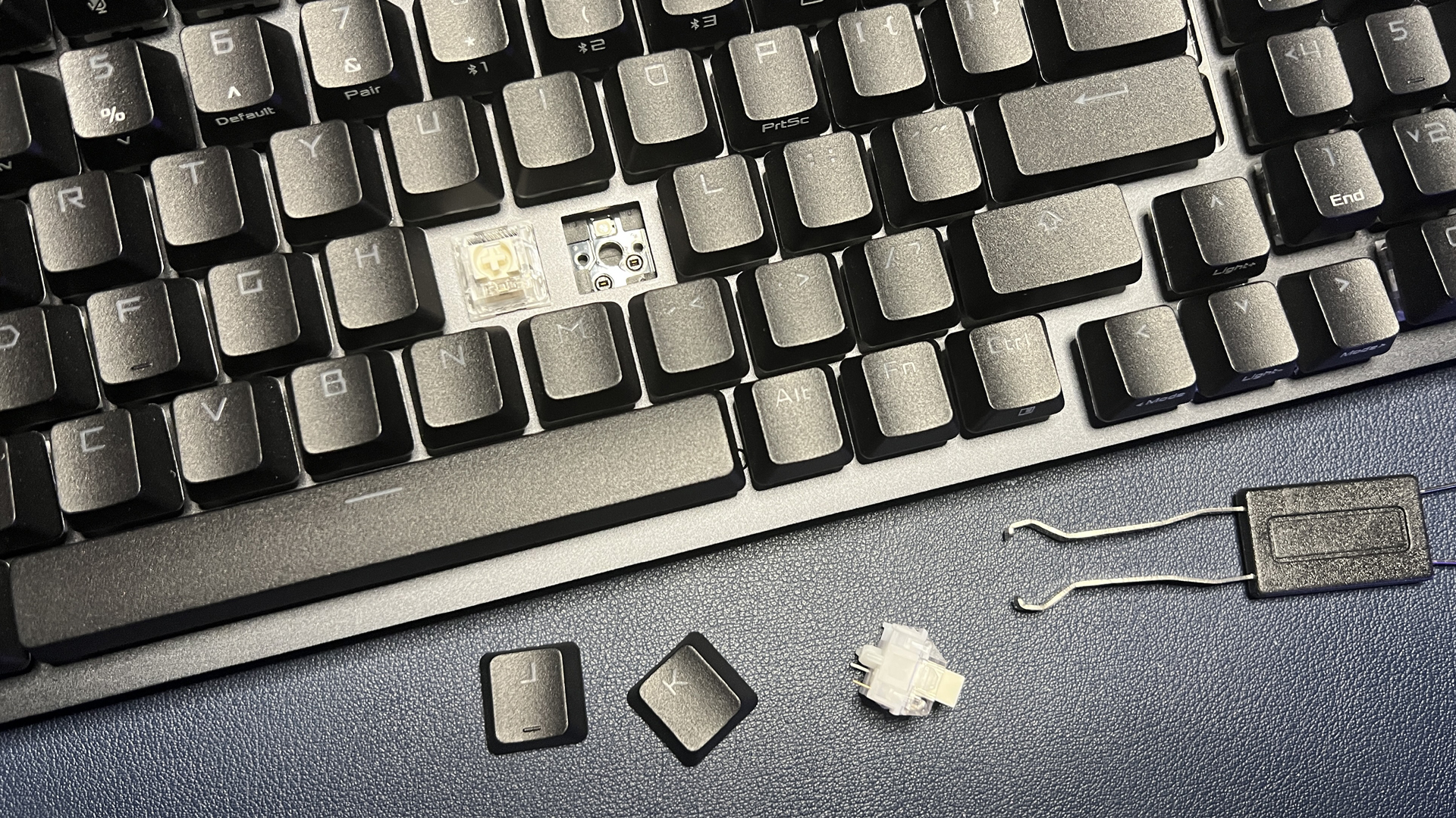 Asus ROG Strix Scope II 96 Wireless Review: What’s Not to Like? | Tom's