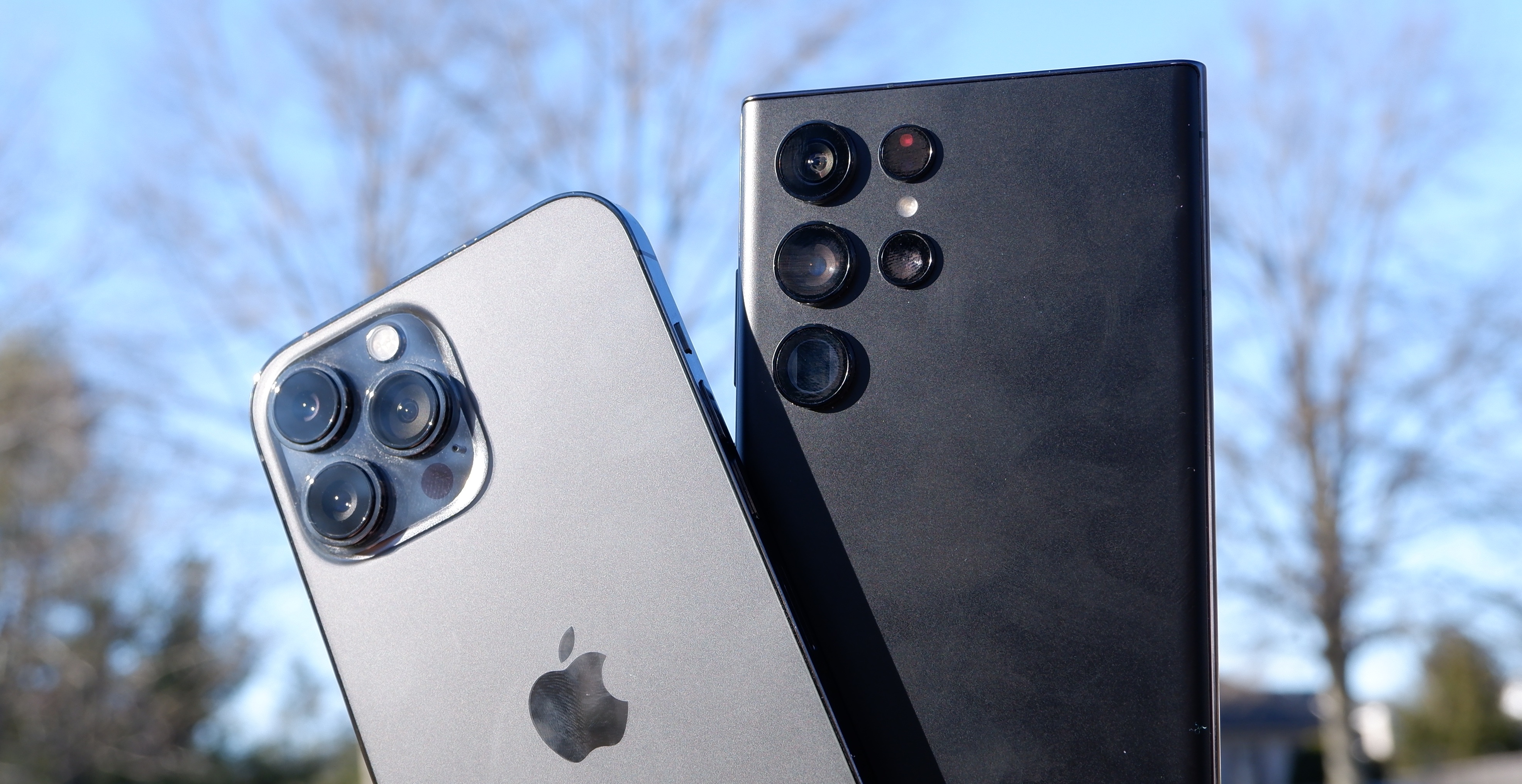 Samsung Galaxy S22 Ultra vs. iPhone 13 Pro Max Which phone wins? Tom