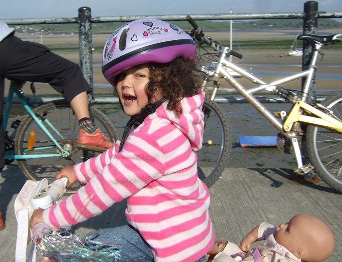 Sixfoot father riding 211 miles on 7yearolds bike to raise money in