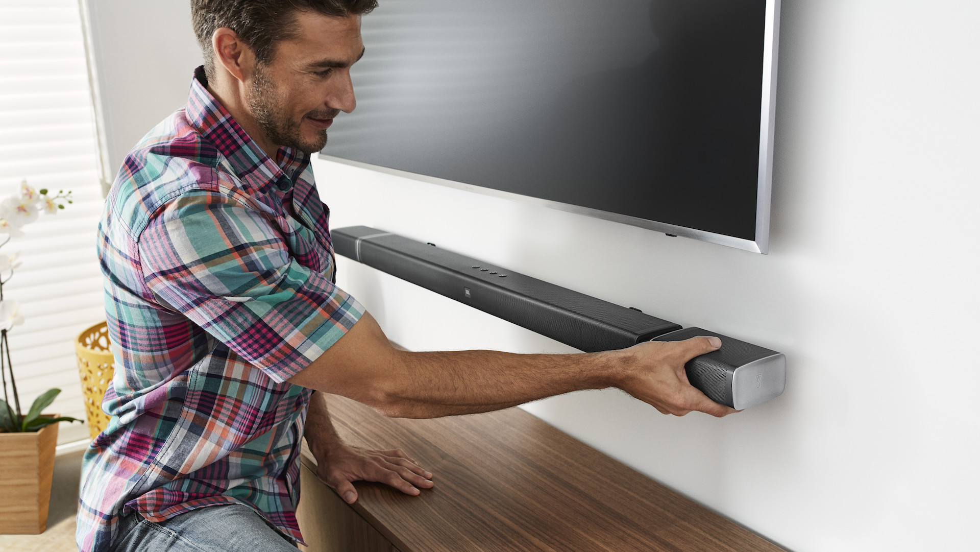 JBL Bar 5.1 soundbar transforms into a wireless surround cinema speaker