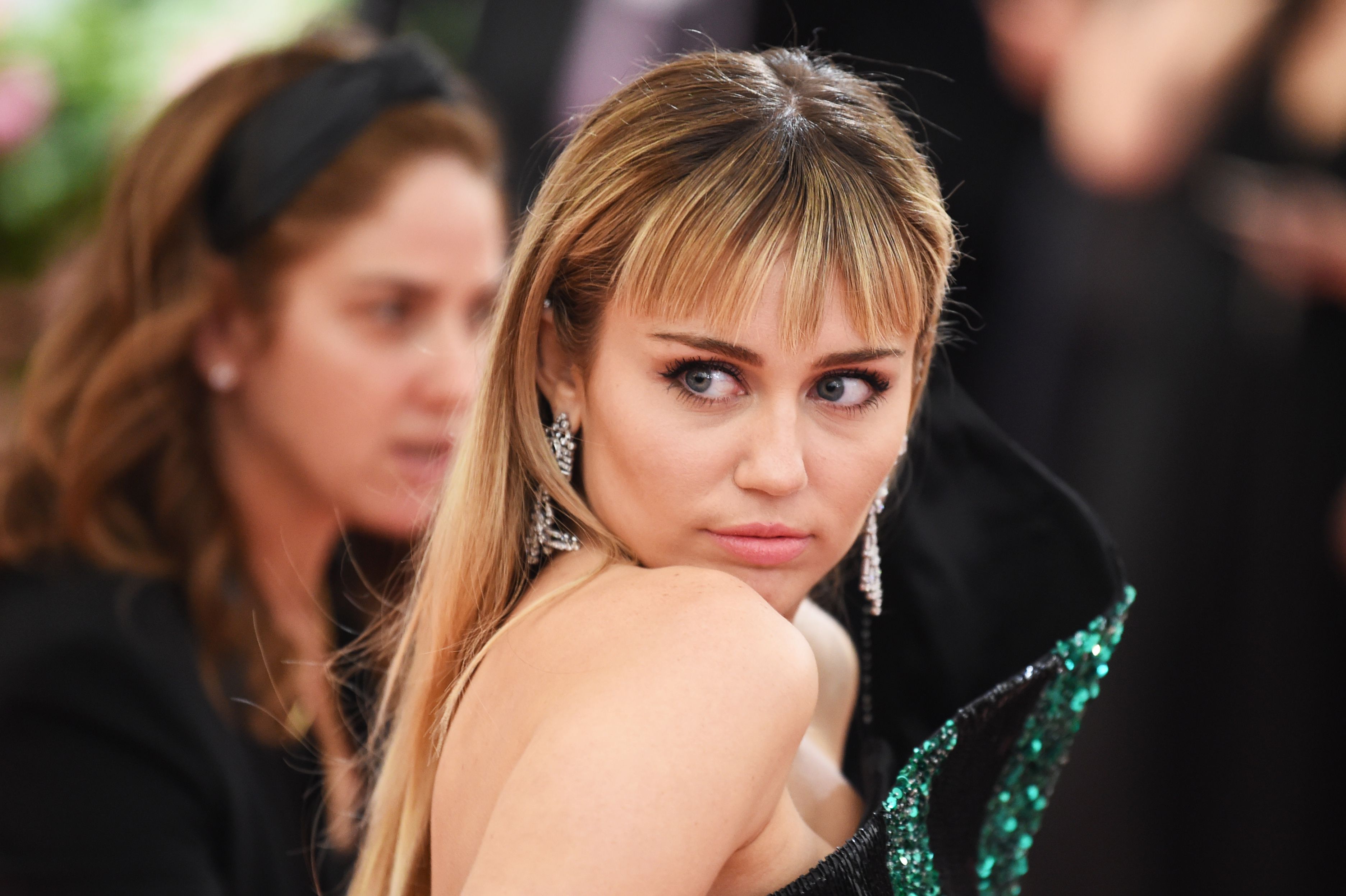 Miley Cyrus Has Just Released A Very Heartfelt Apology Marie Claire UK