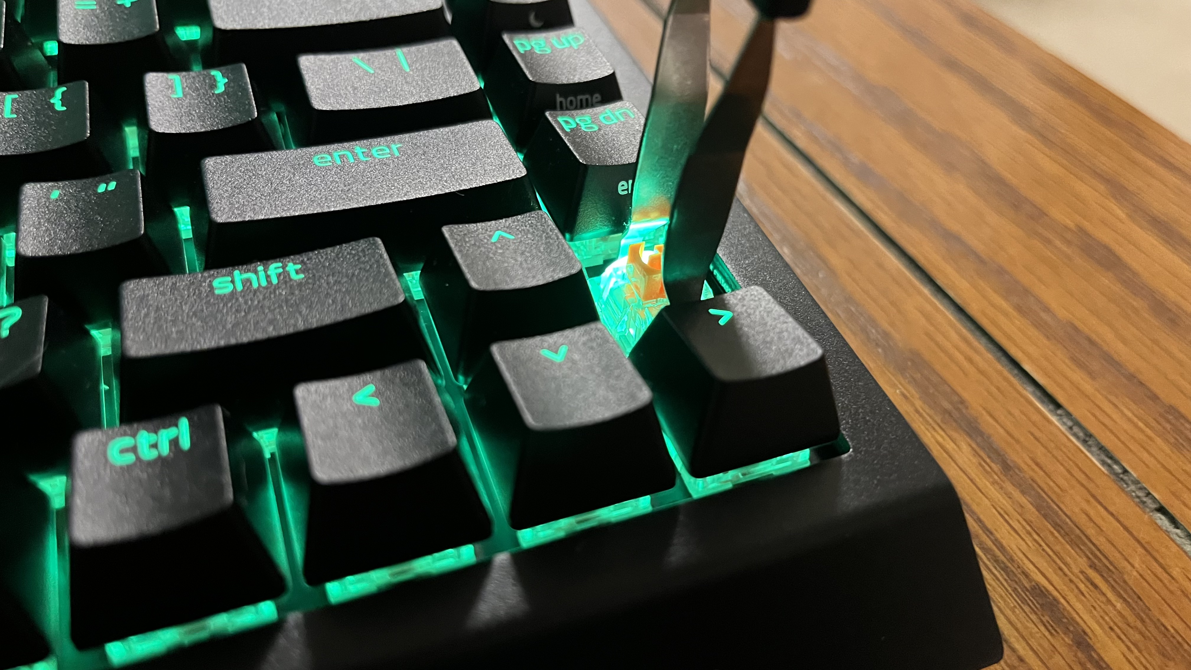 Alienware vs Razer who makes better gaming laptops and peripherals