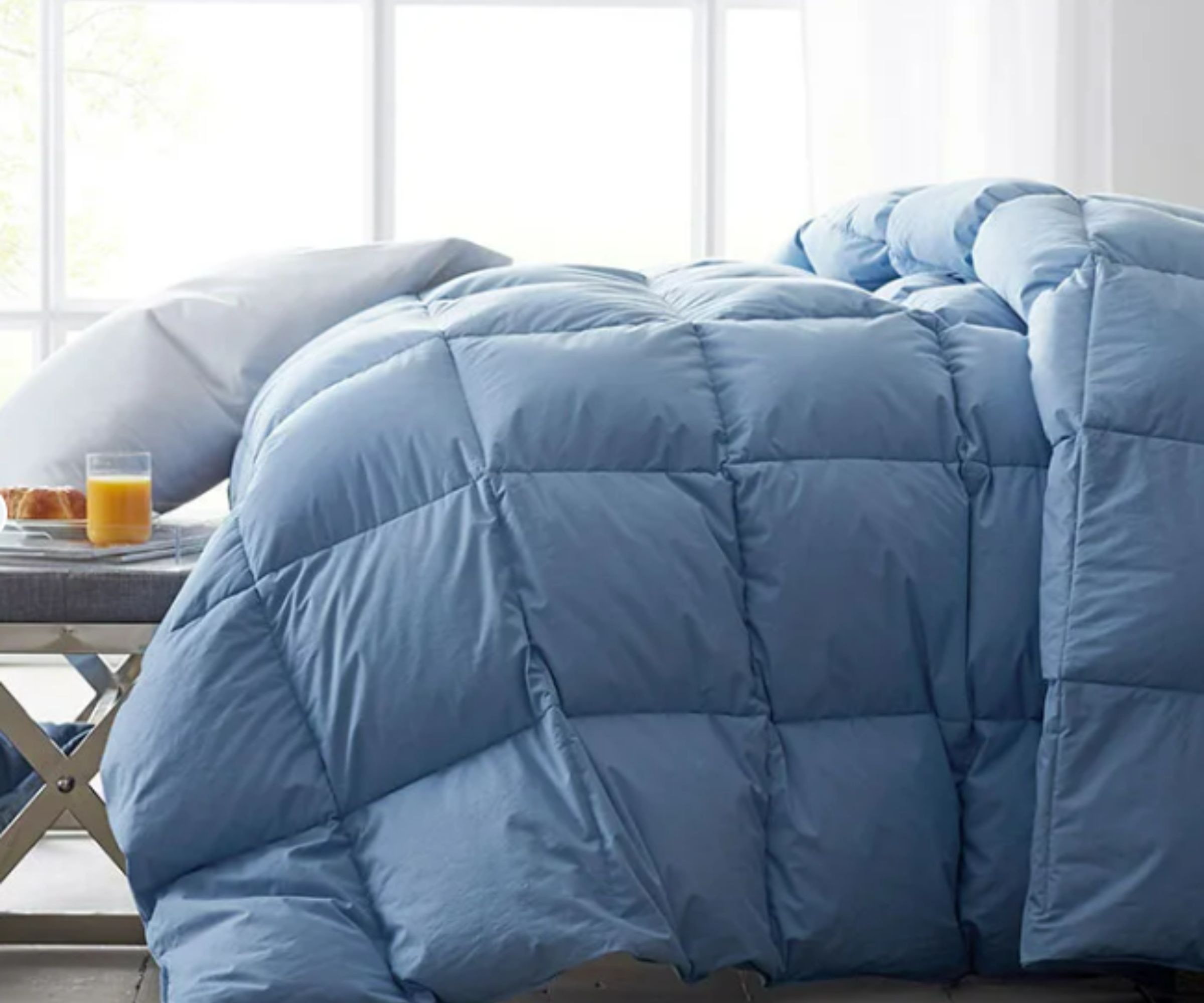 LaCrosse Premium Down Light Warmth Comforter review this breezy