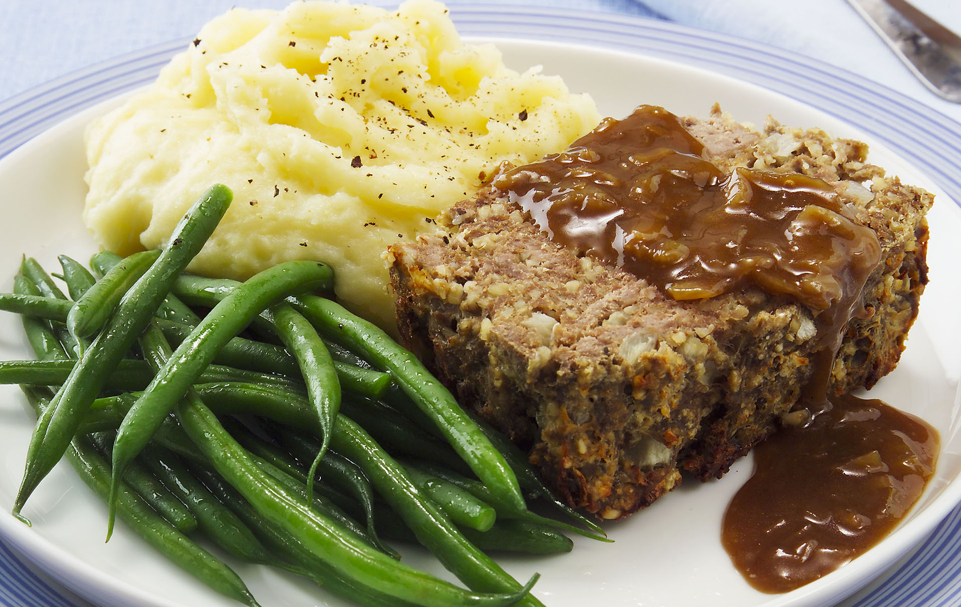 Hairy Bikers' meatloaf with gravy Good To American Recipes GoodtoKnow