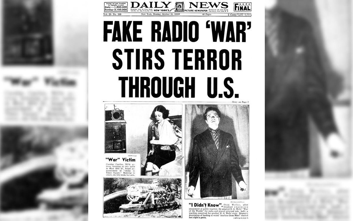 El 31 de octubre de 1938, la portada del periódico neoyorquino Daily News señalaba el pánico provocado por la emisión de Welles.