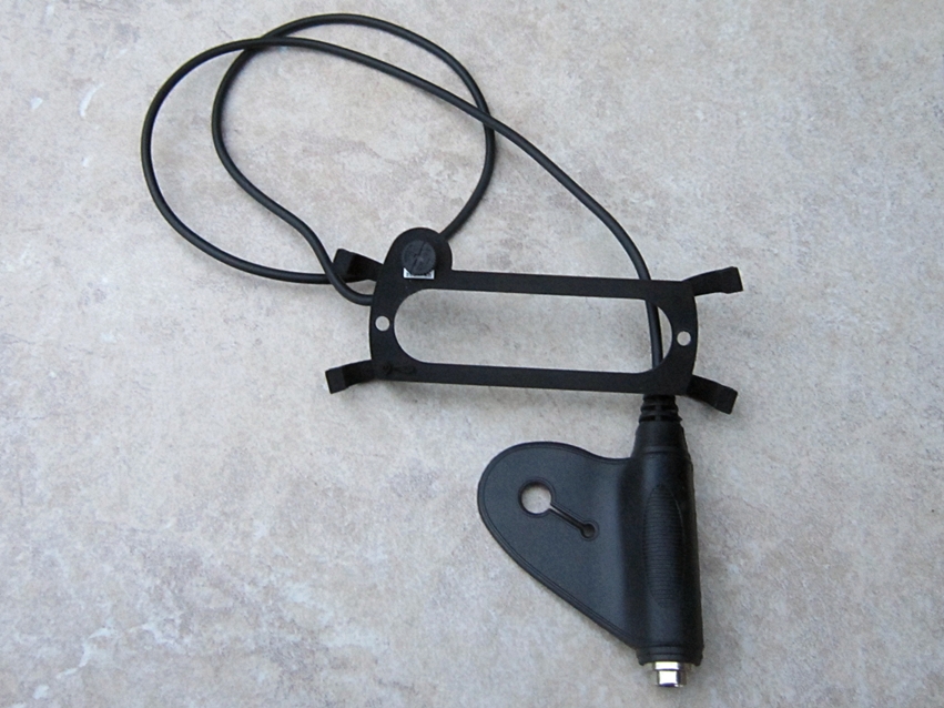 Gear Review EurekaSound Sound Hole Pickup Mount for Acoustic Guitars