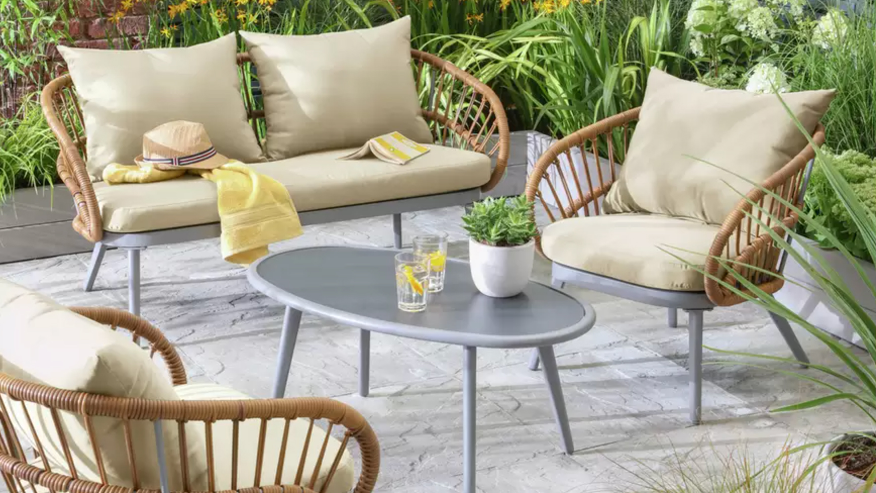 This Argos garden furniture is too good to miss and brilliant for