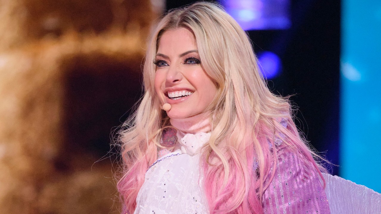 Following Her Surprise Performance On The Masked…