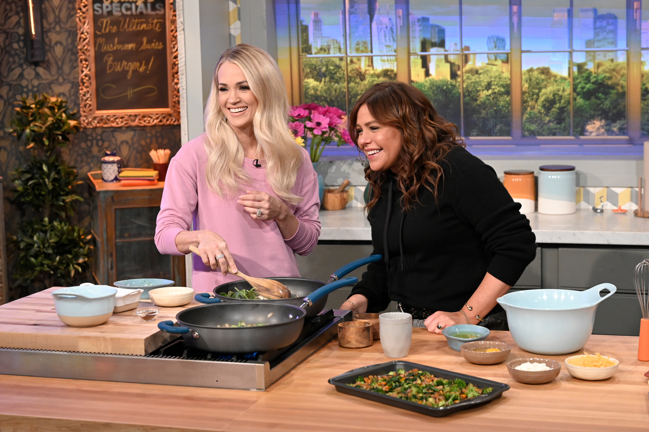 ‘Rachael Ray’ to End After 17 Seasons Next TV Broadcasting+Cable