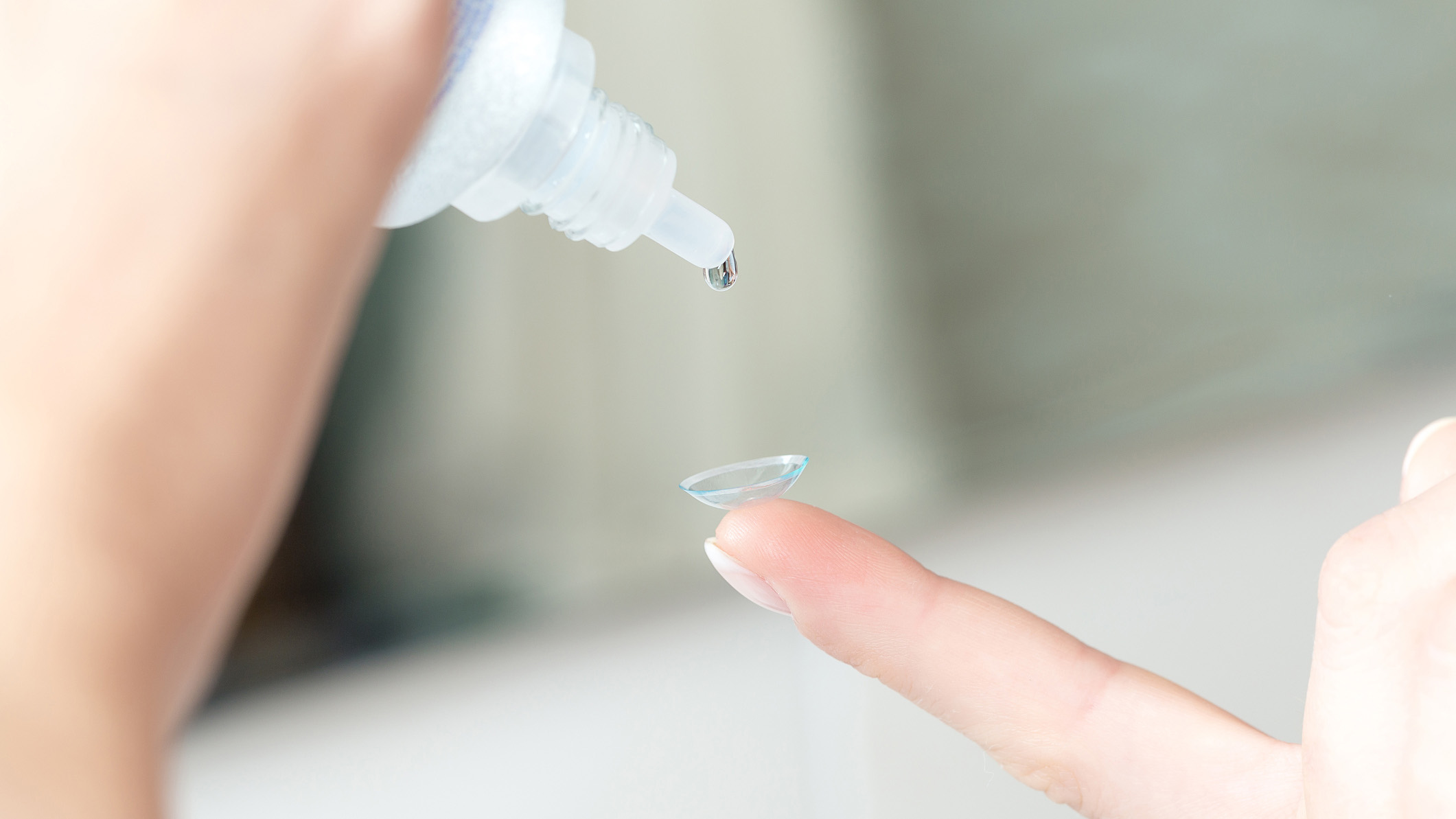 Why and how to clean contact lenses, especially the storage case Top Ten Reviews