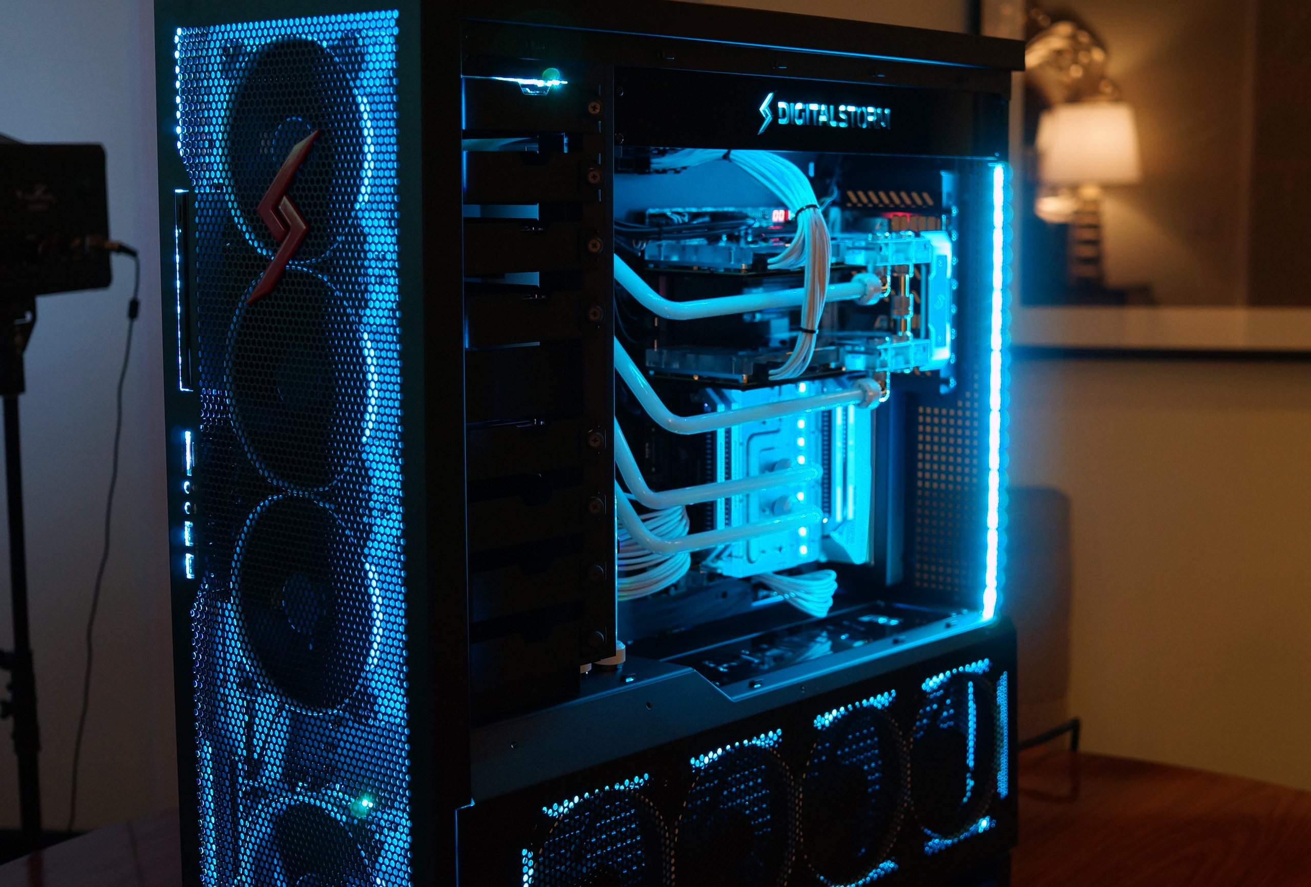 Meet the Aventum 3, Digital Storm's new extreme gaming