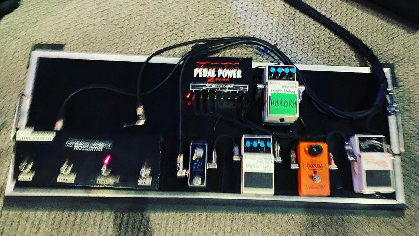Take a look at Dave Grohl, Chris Shiflett and Pat Smear’s pedalboards