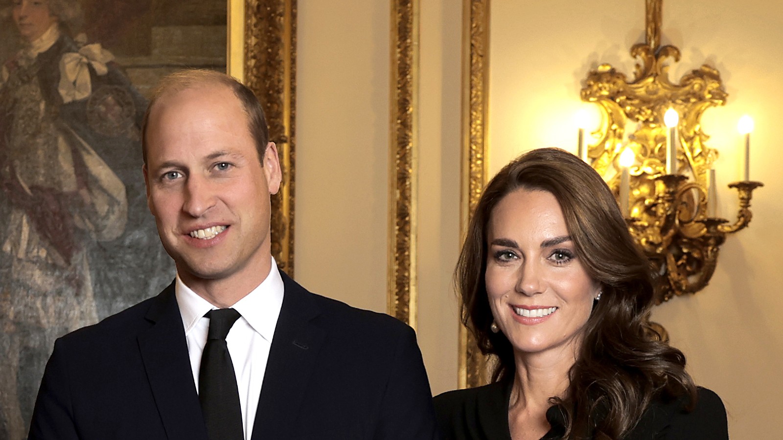 Prince William's pose in royal portrait with Kate Middleton signifies