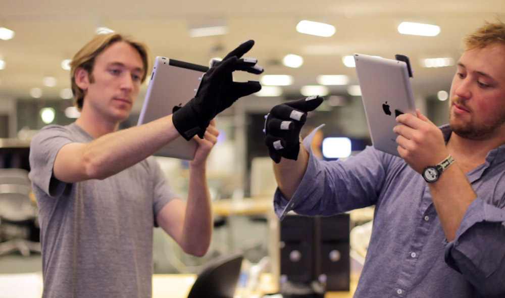 MIT&rsquo;s gloves allow wearers to work together in the same virtual space.