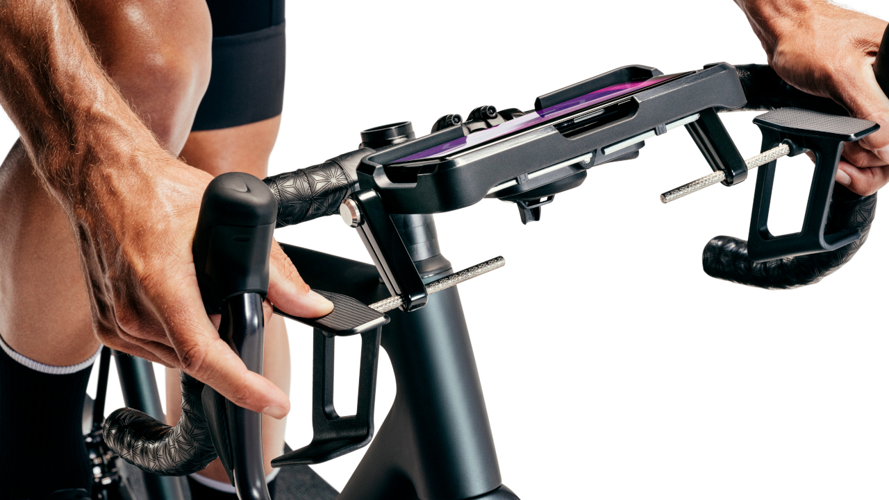 I’ve Used The Wahoo Kickr Steer And Here’s What I Honestly Think Coach