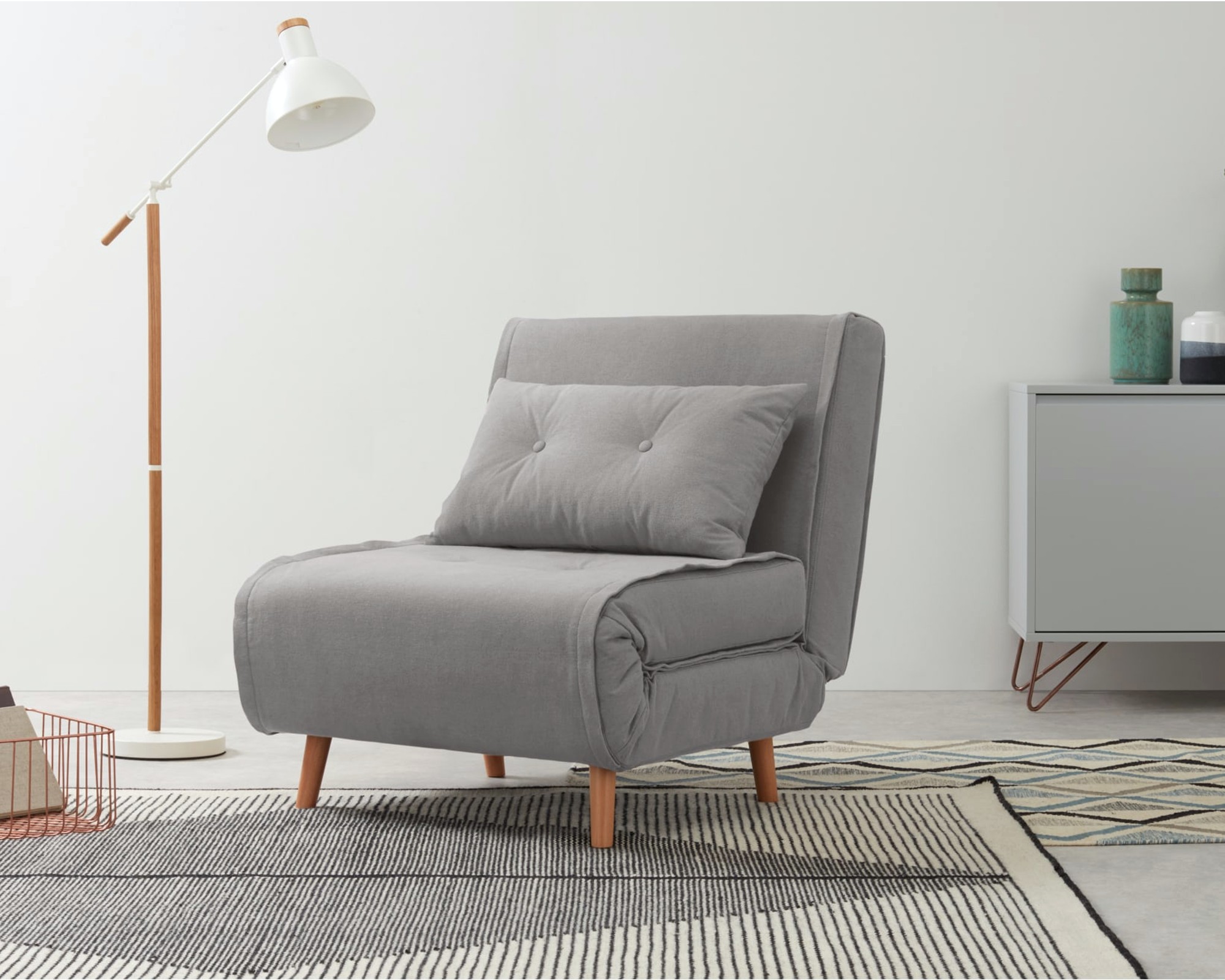 Best chair beds 2022 spacesaving overnight hosting options Real Homes