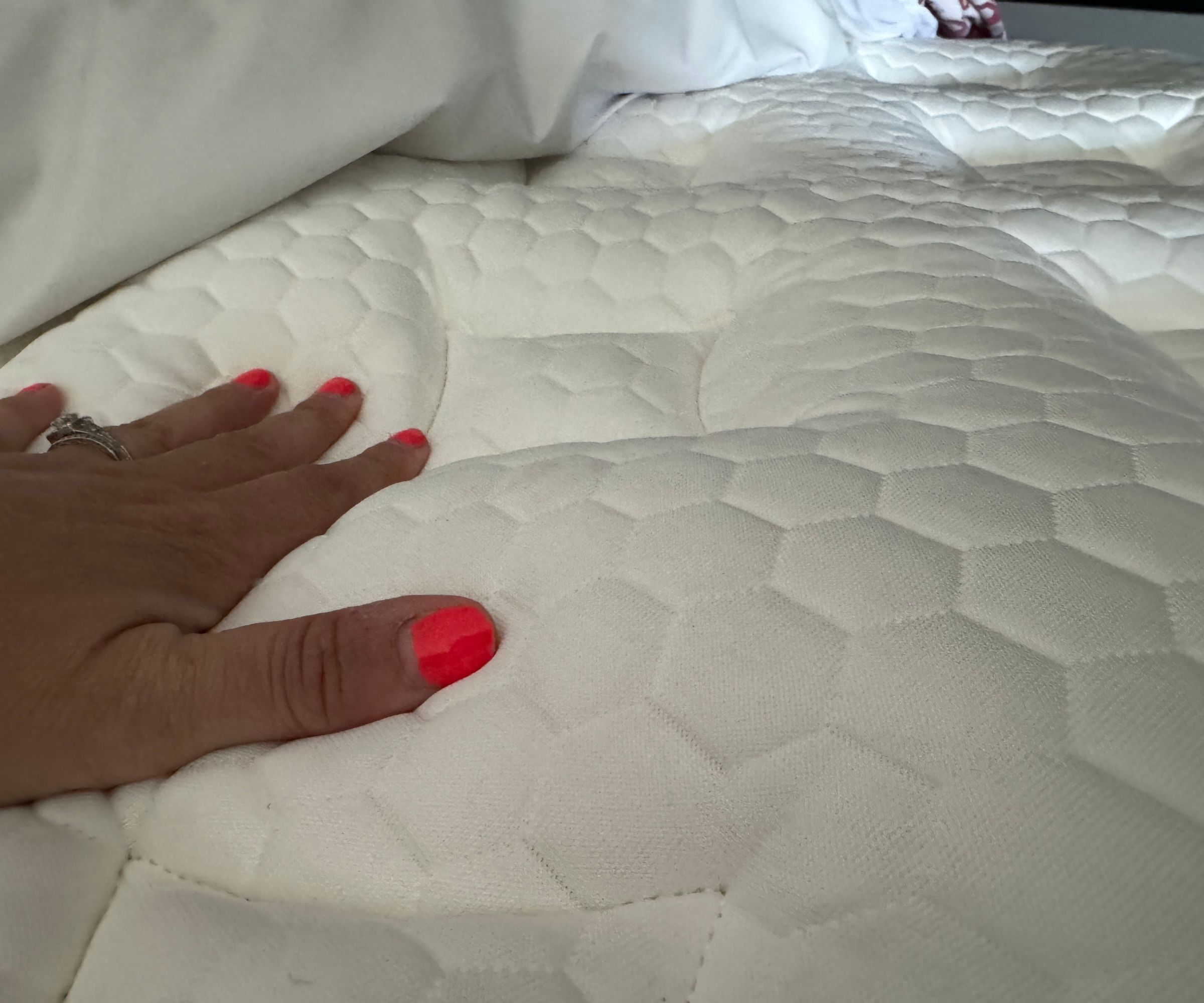 Helix Dusk Luxe Mattress review ultimate plush…