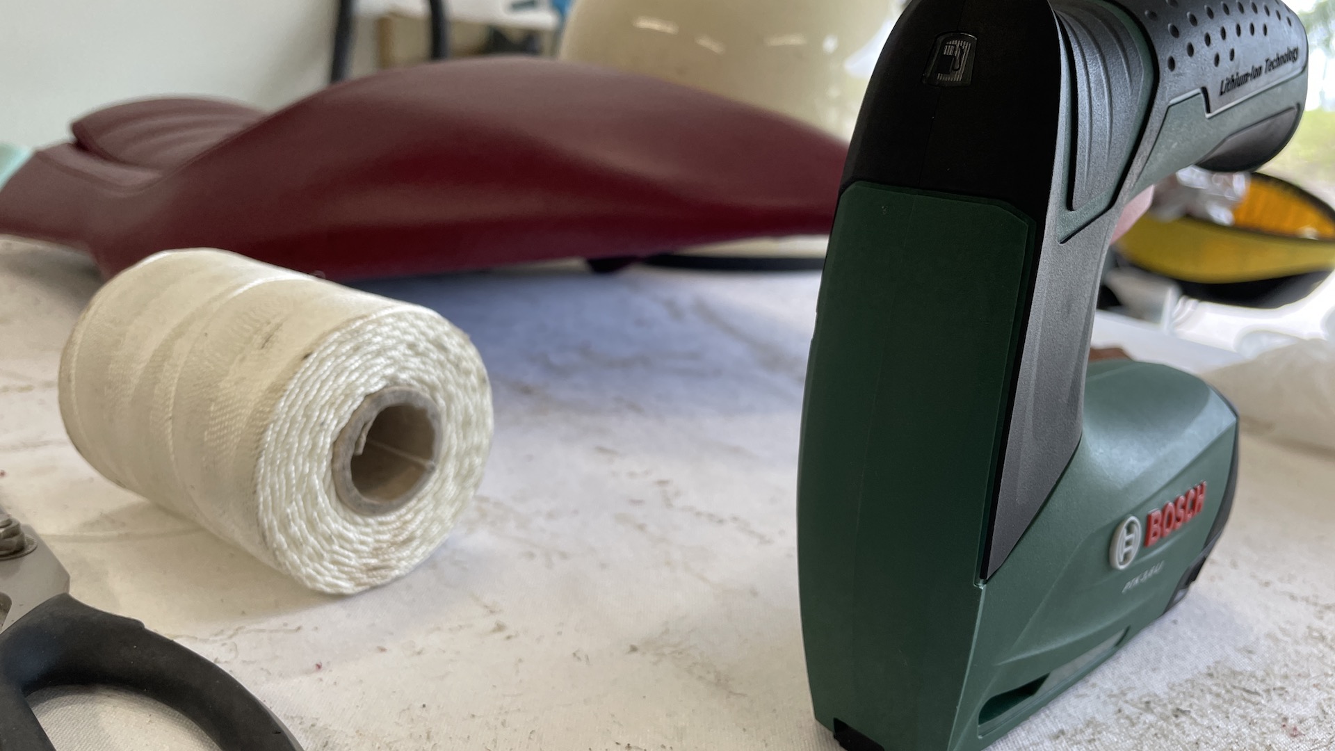 Bosch PTK 3.6 LI Cordless Tacker review: lightweight nail gun makes