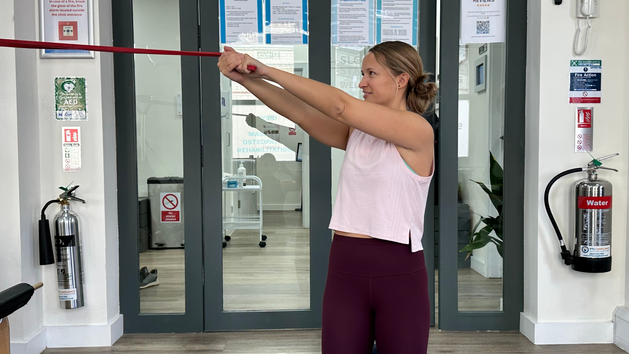 Resistance band ab workout to build core strength Fit&Well