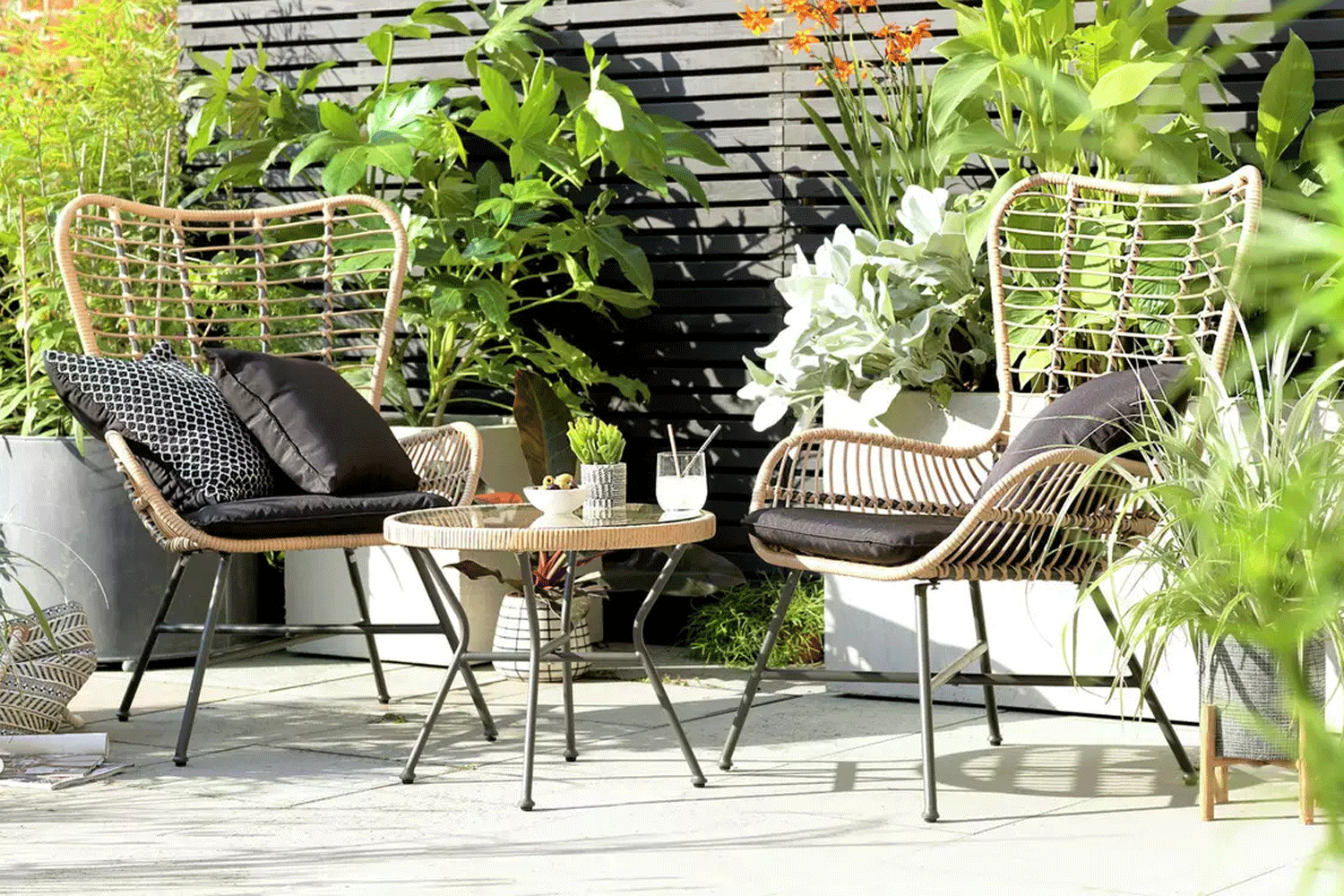 4 ways to stop outdoor furniture from fading, from experts Livingetc