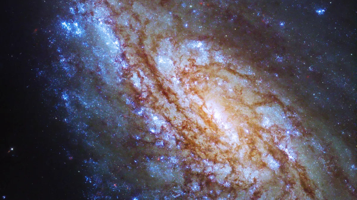 This Hubble Telescope galaxy image could help reveal how stars are born