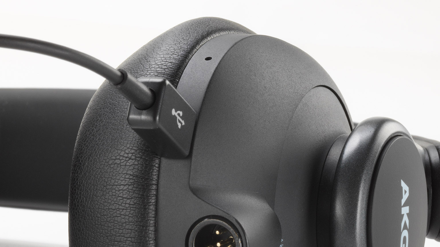 AKG K371-BT review | What Hi-Fi?