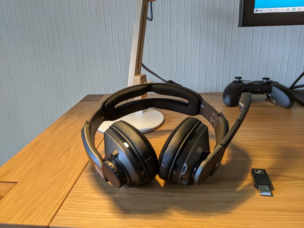 Sennheiser GSP 370 Wireless Gaming Headset Review Strong Bass