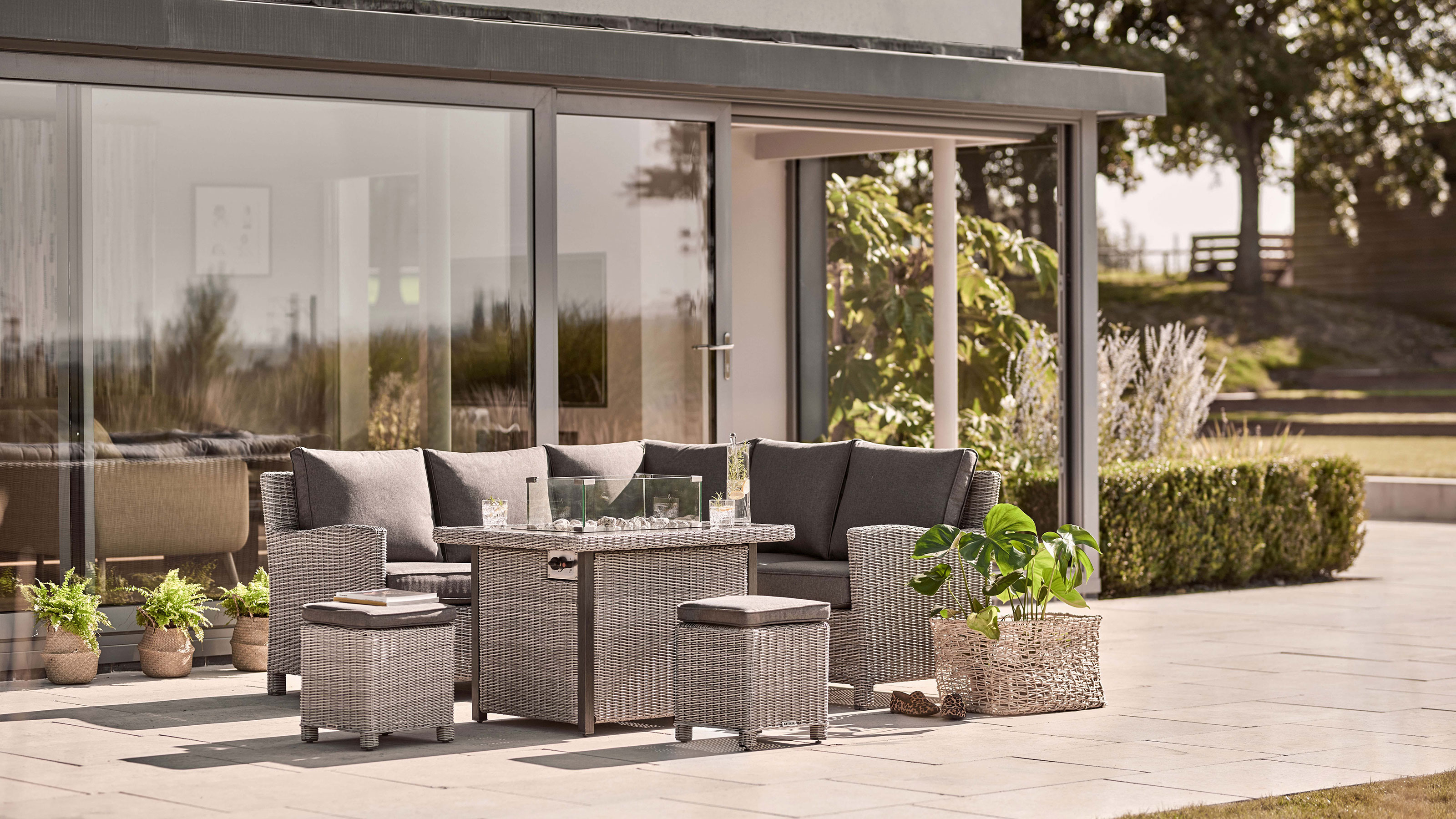 Best time to buy patio furniture expert advice on when to buy
