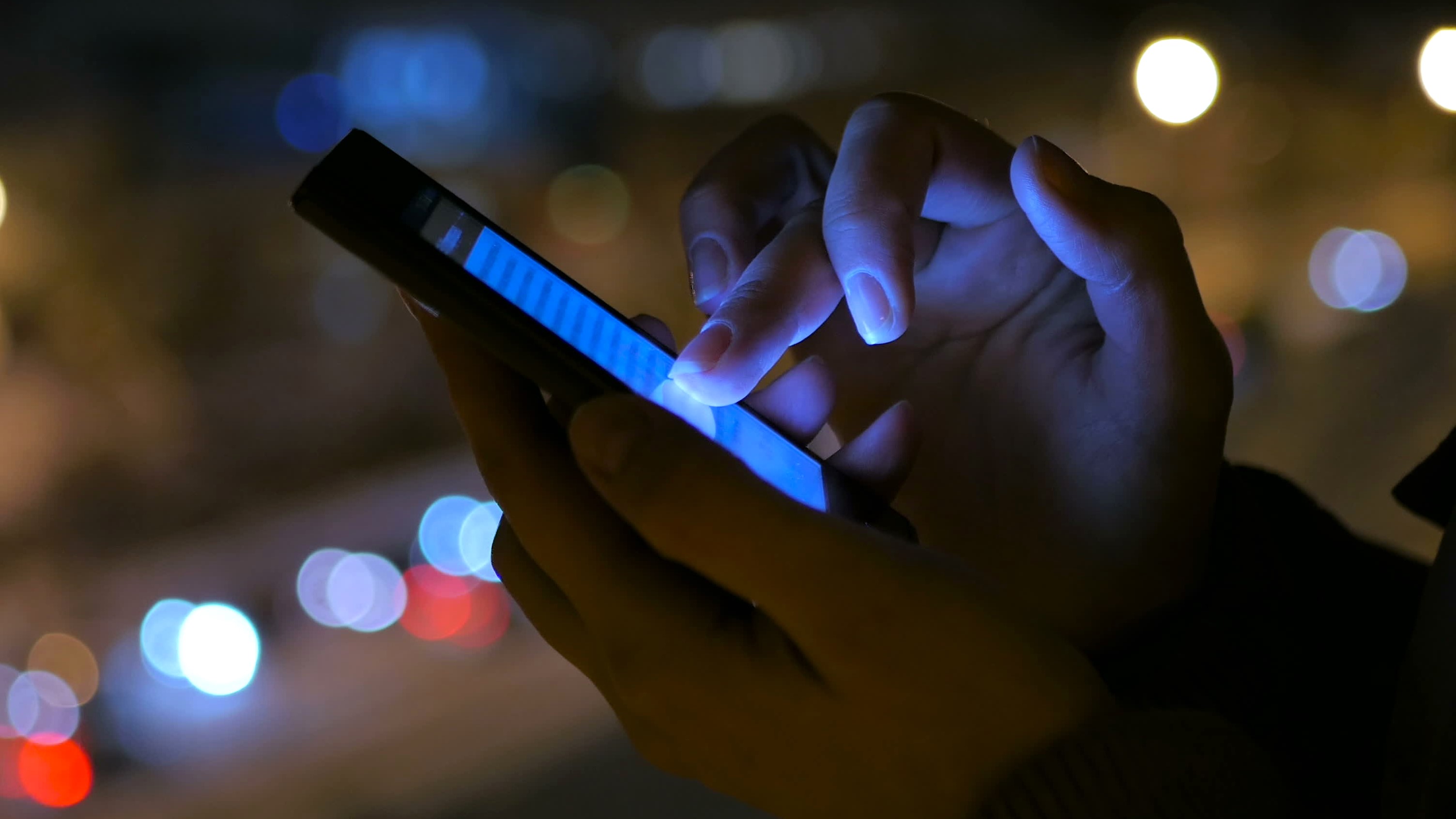 dark mode Android 12’s extradim feature is built to help your