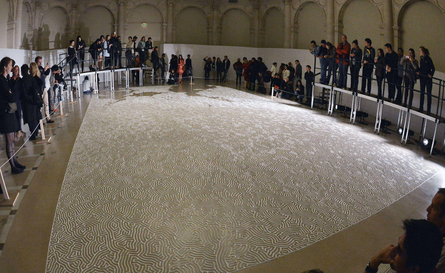Motoï Yamamoto unveils his 'Floating Garden' saltscape at La Galerie