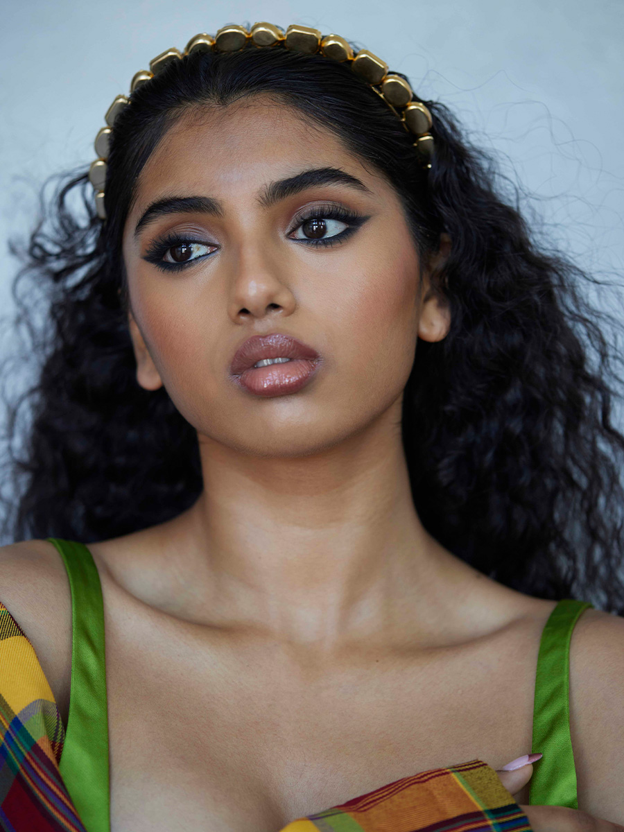 Mean Girls Star Avantika Takes on Horror and Astrology in Tarot | Who