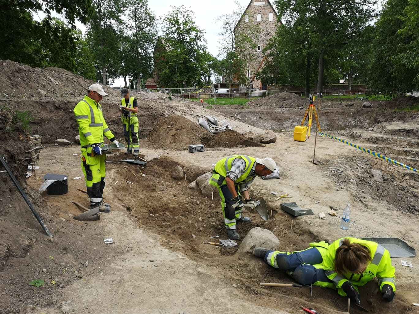 Recent excavations of a viking boat burial revealed the remains of a man.