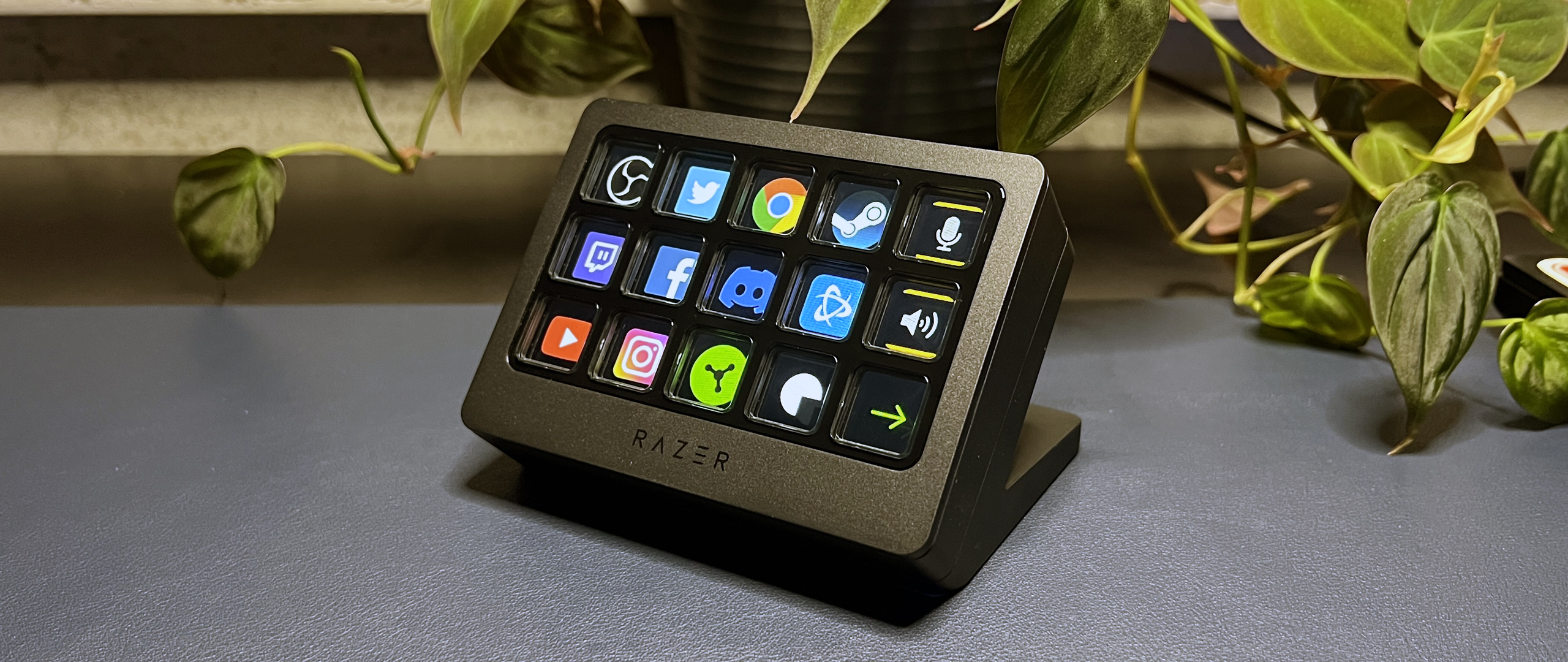 Razer Stream Controller X Review Looks Familiar Tom's Hardware