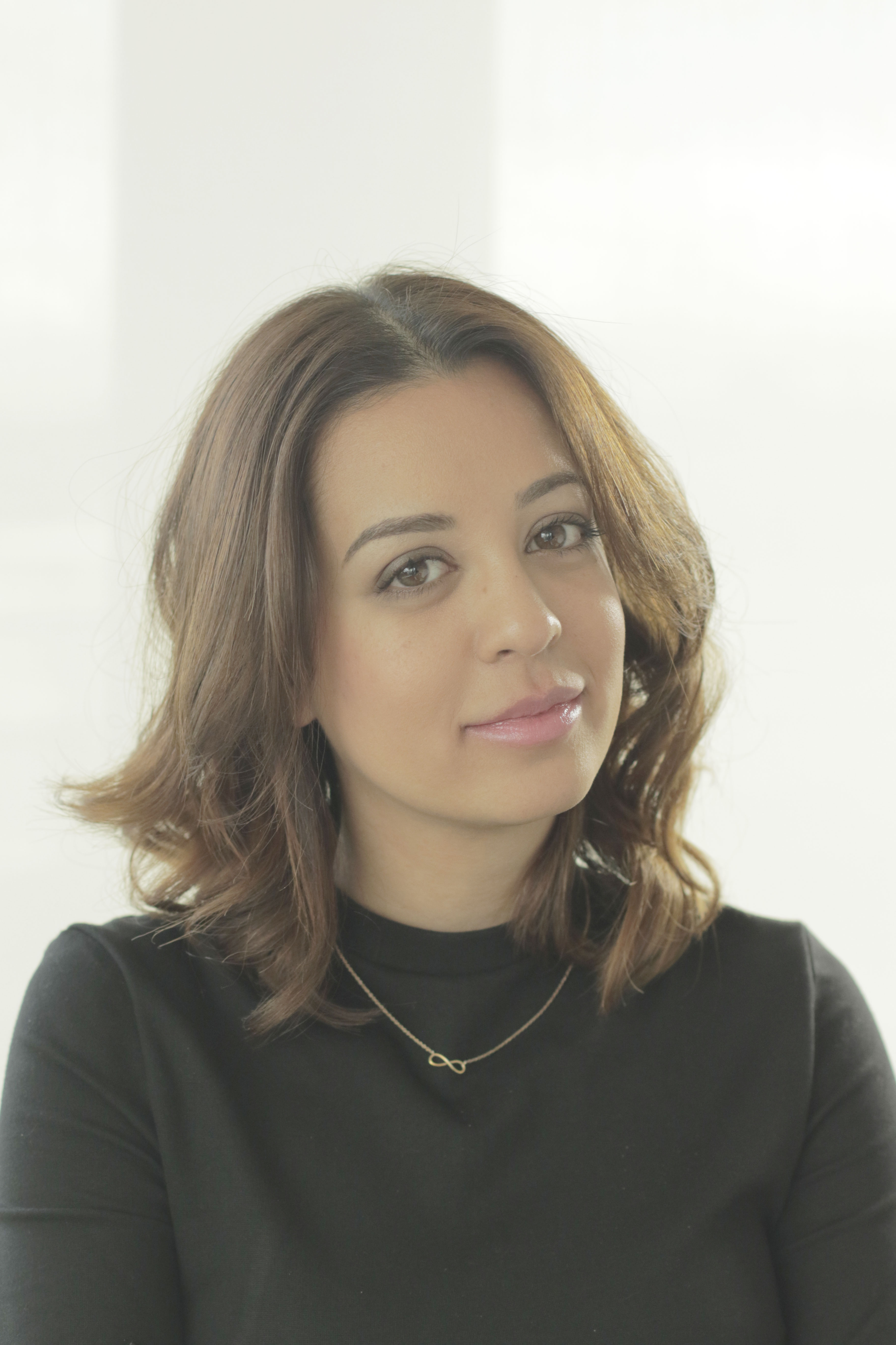 Mila Kunis and Ashton Kutcher's indooroutdoor living room is a visual