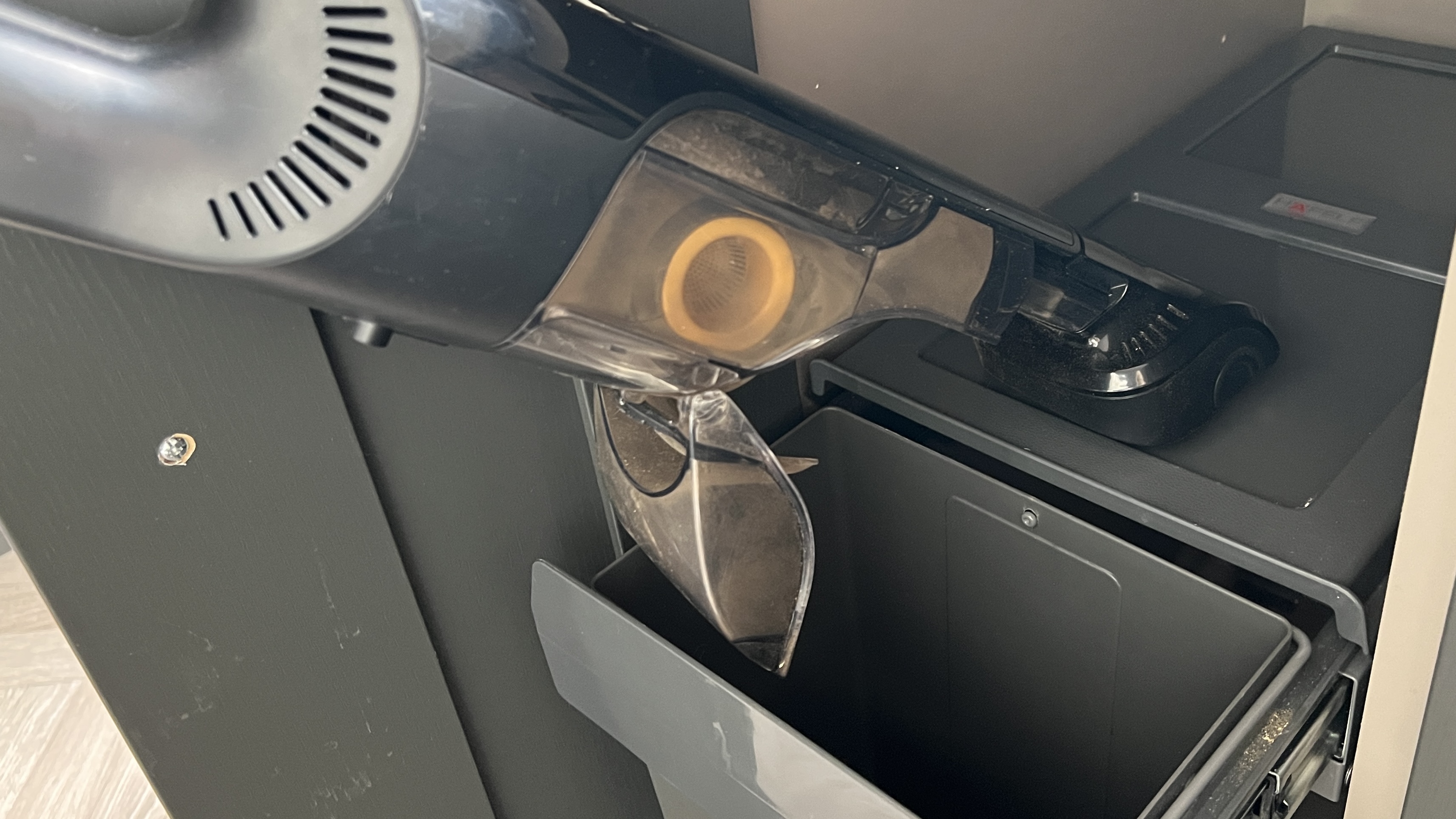 Shark UltraCyclone Pet Pro Plus CH951 / CH950UKT review TechRadar