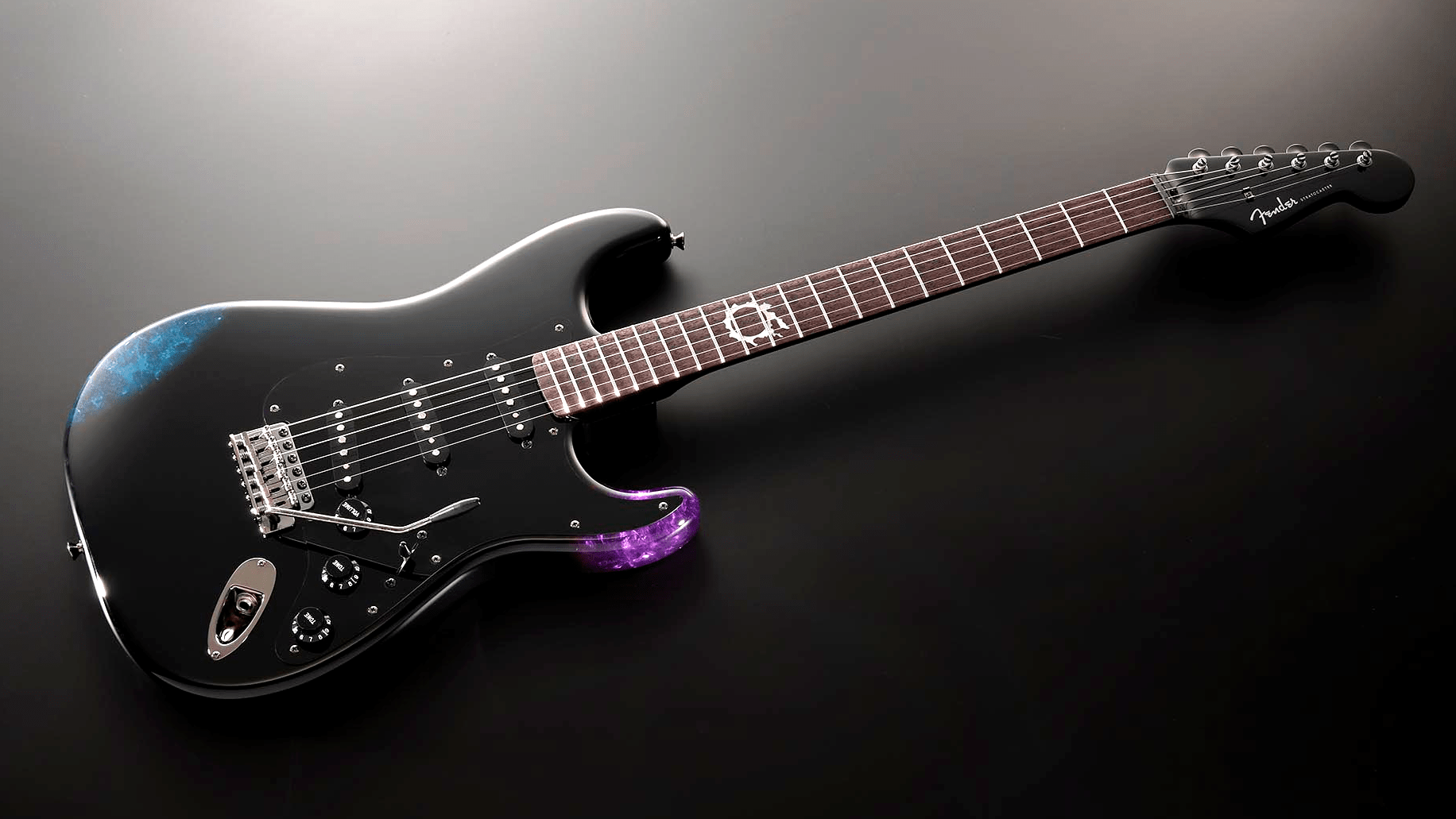 I'd buy the Final Fantasy 14 Fender Stratocaster if it wasn't so