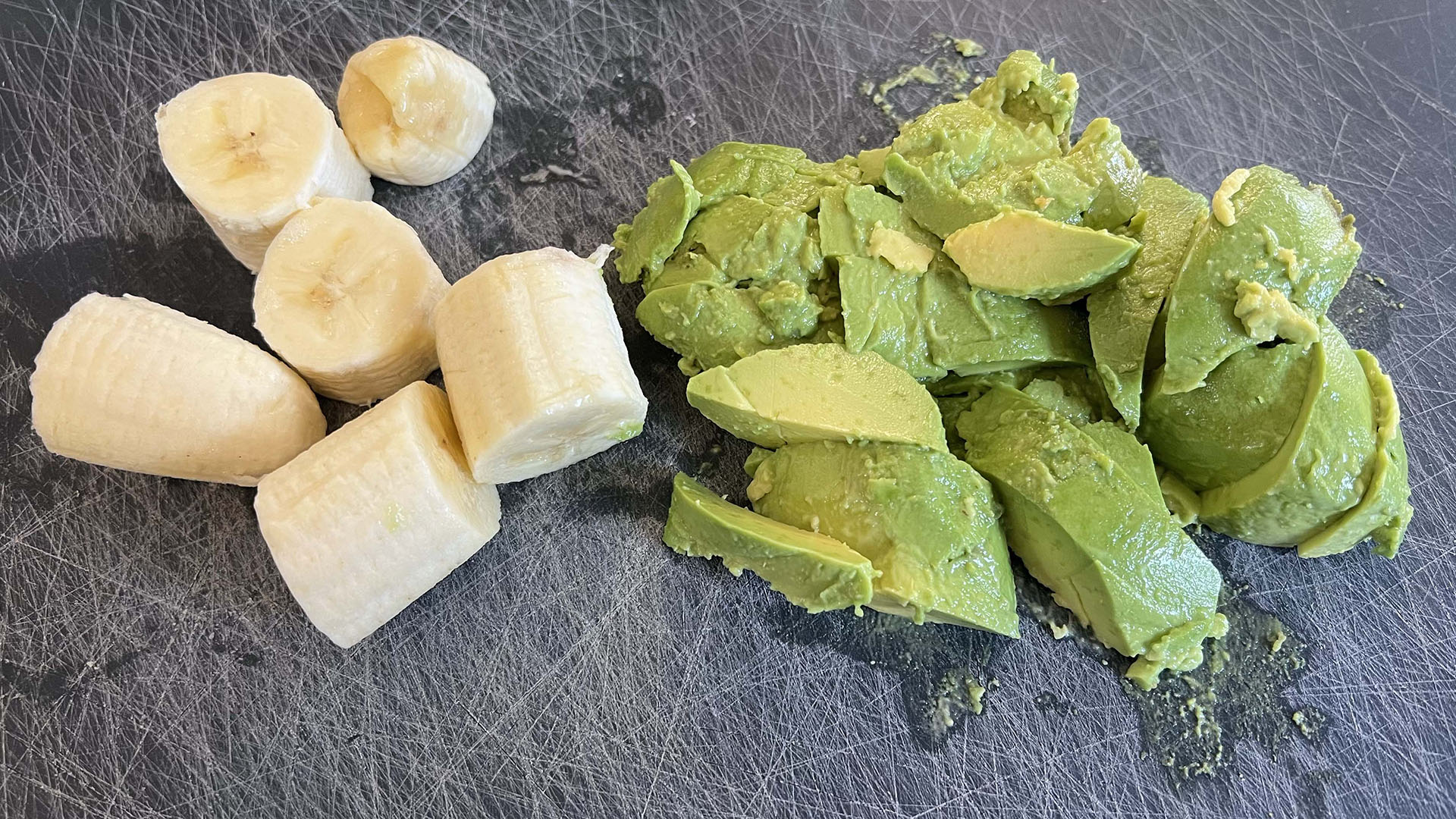 I've finally found a green smoothie that doesn't taste like eating raw