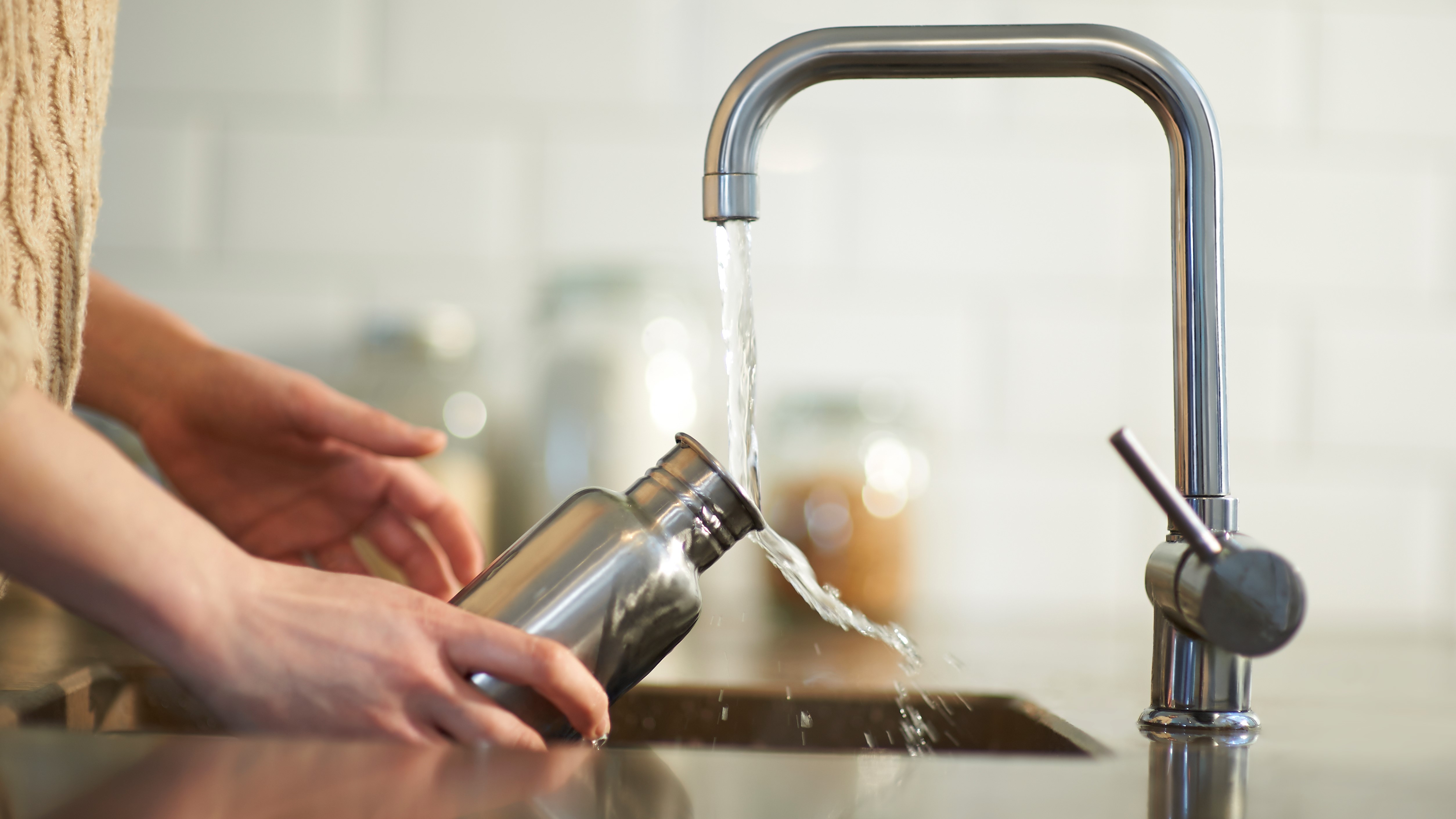 What really happens if you don’t wash your water bottle? Advnture