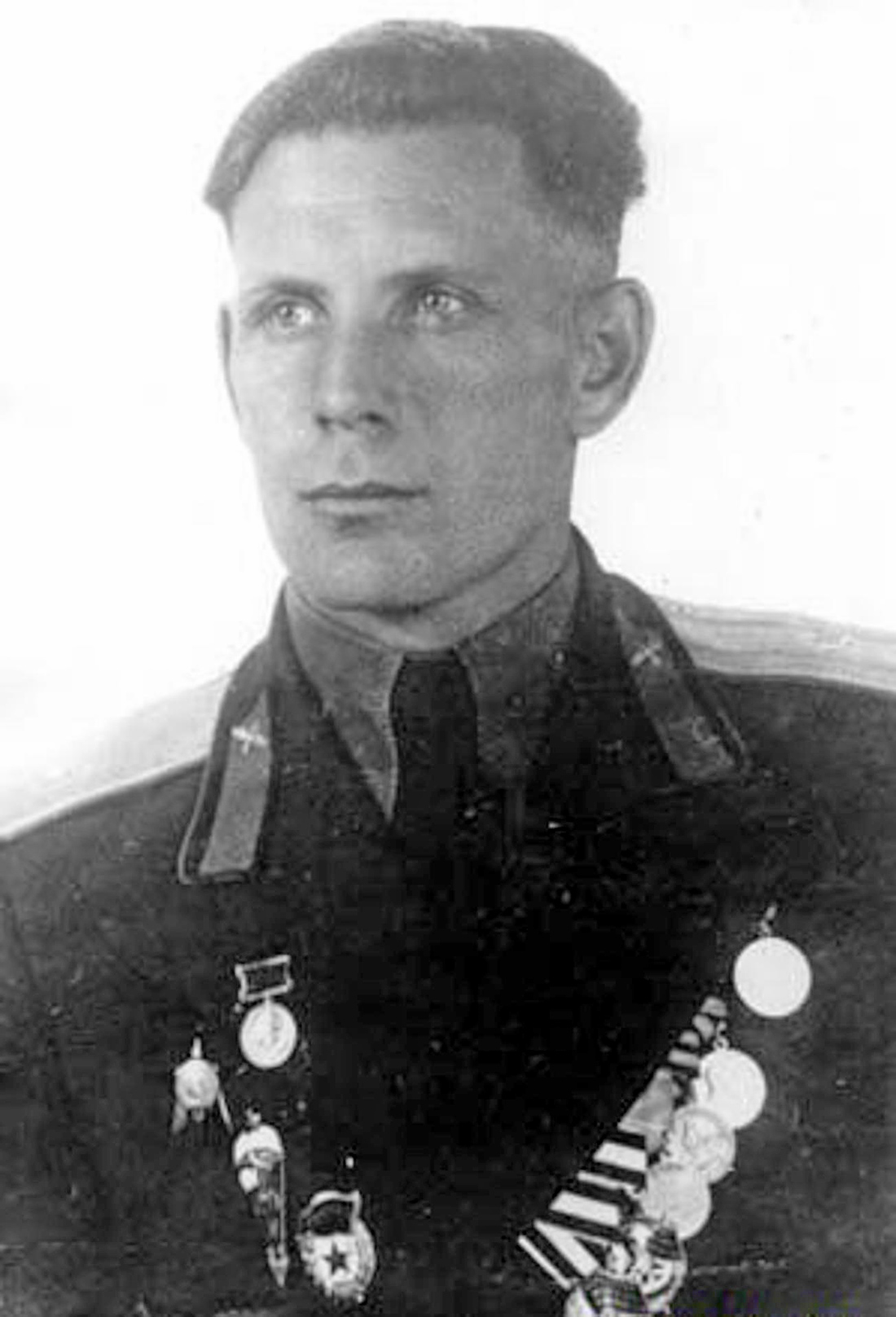 In 1962, Soviet Air Force Colonel Pyotr Ivanovich Dolgov attempted a jump from 93,970 feet (28,640 m) as part of a project testing a new pressure suit. Dolgov&rsquo;s visor hit the gondola from which the man leapt. The suit depressurized, and Dolgov died before