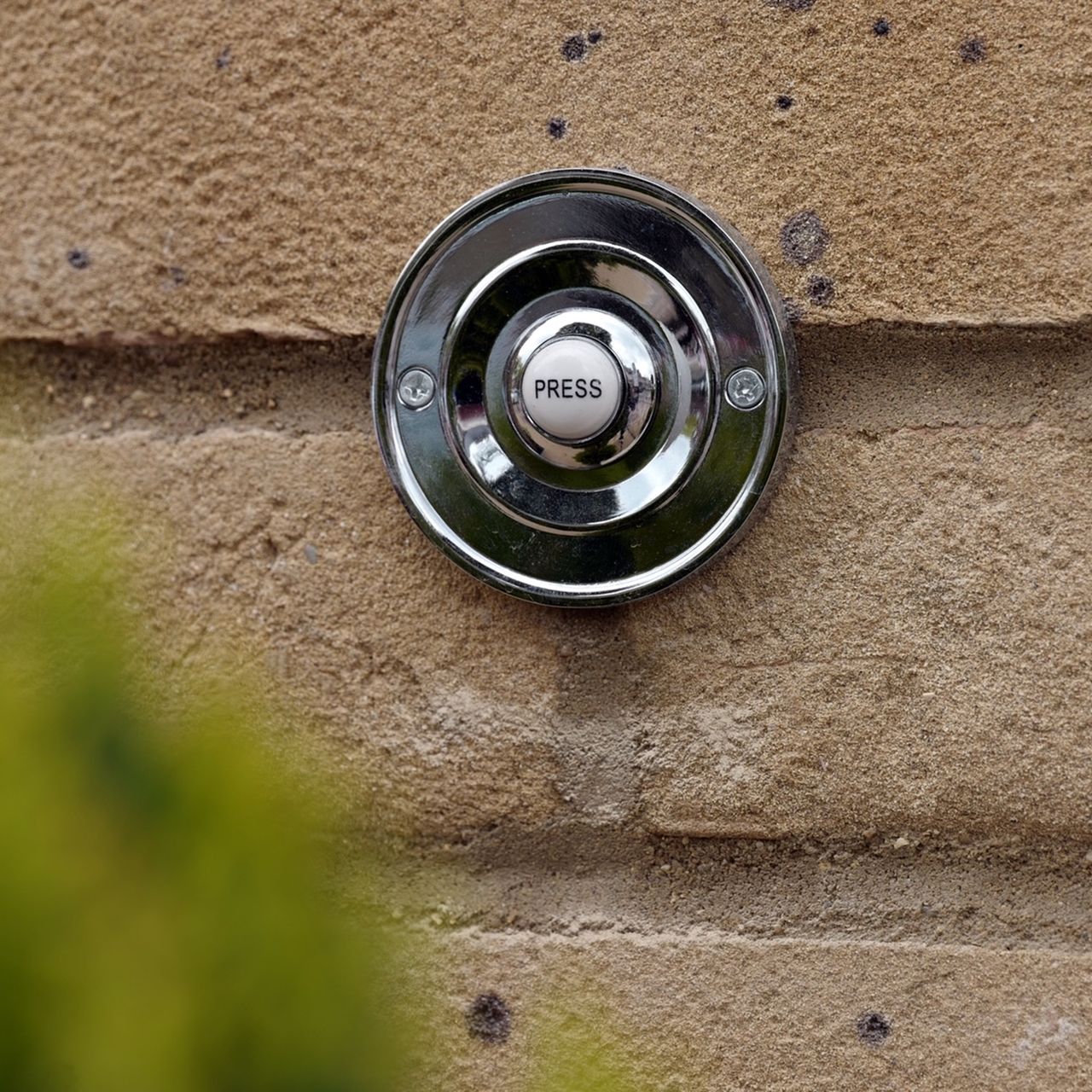 How to fix a doorbell how to solve any issues it might be facing