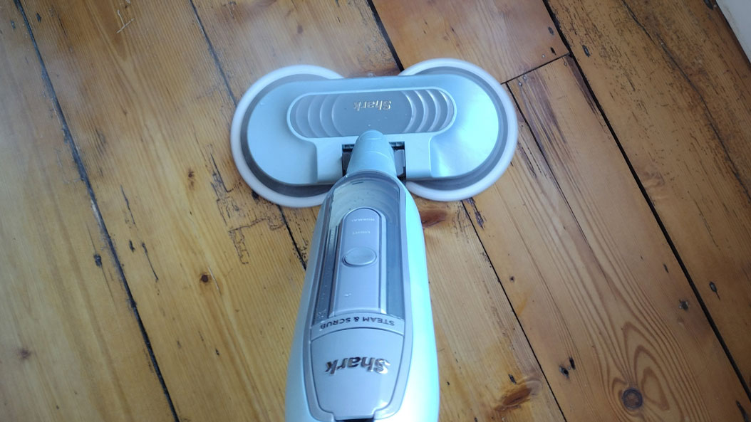 Shark Steam & Scrub Automatic Steam Mop review | Top Ten Reviews