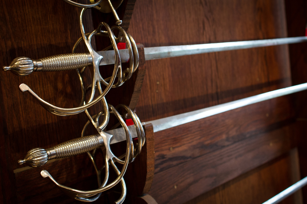 swords, swordplay, Traitor&rsquo;s Blade