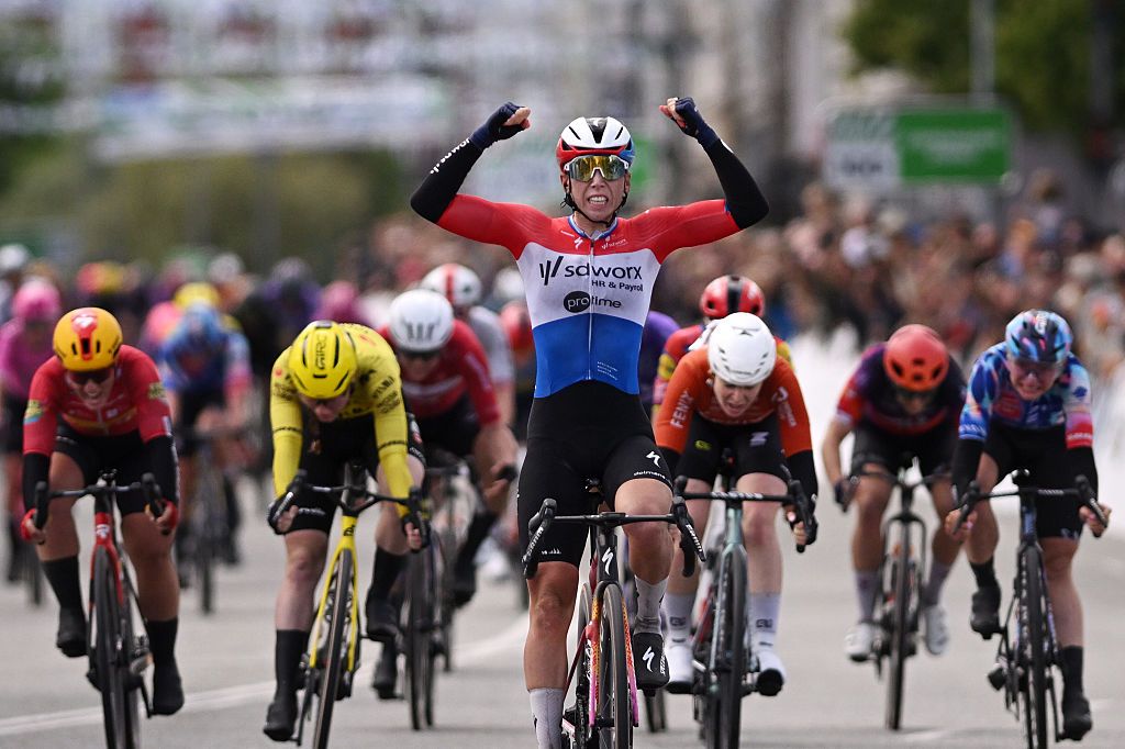 Lorena Wiebes makes a winning comeback after Giro d’Italia disqualification with a commanding victory at the Copenhagen Sprint Lorena Wiebes makes a winning comeback after Giro d’Italia disqualification with a commanding victory at the Copenhagen Sprint