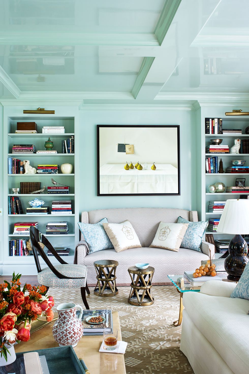 Color trends for 2022 from high gloss ceilings and bold red hues to